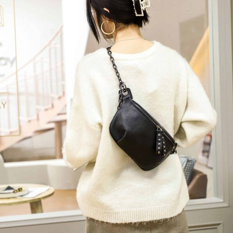 Premium women's leather fanny pack - Image 5