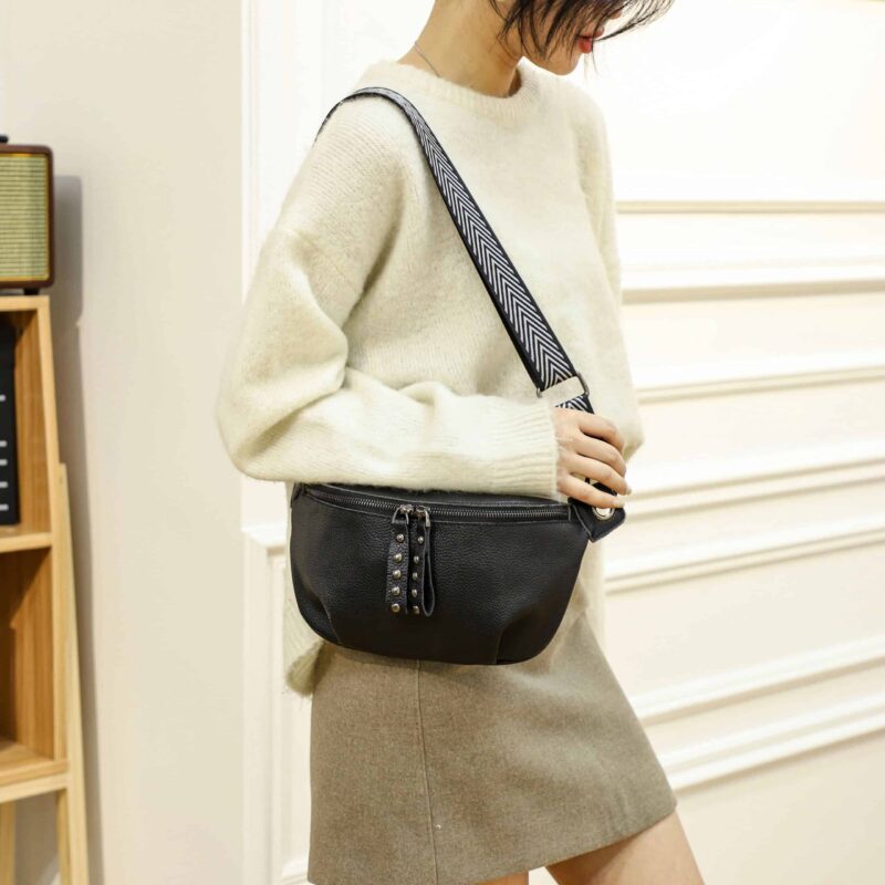 Premium women's leather fanny pack - Image 6