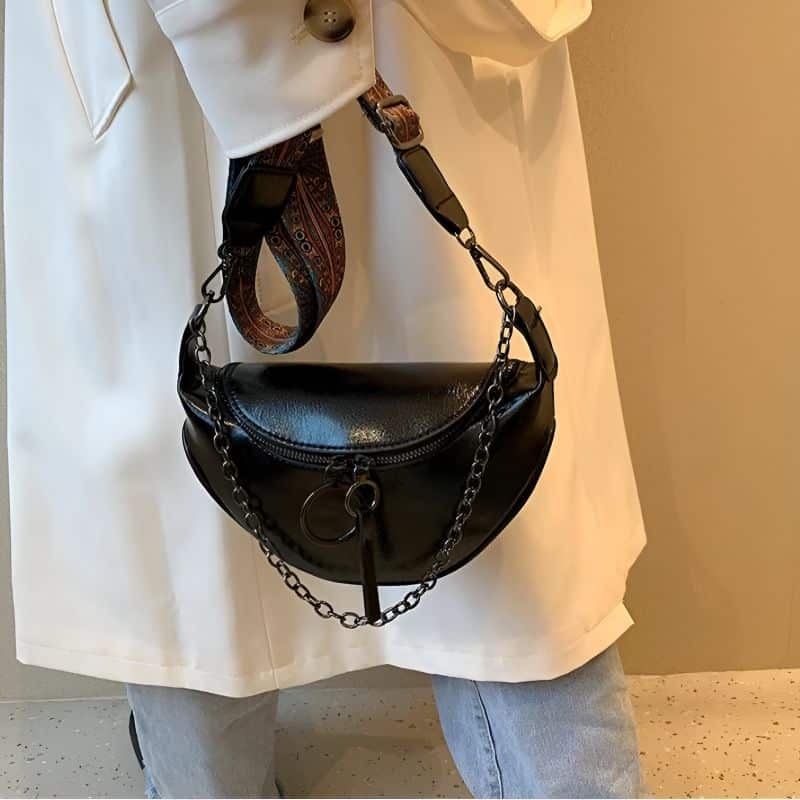 Stylish XXL women's leather fanny pack