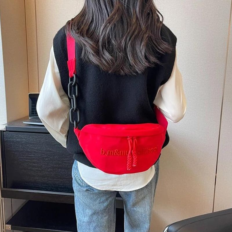 Women's red fanny pack design