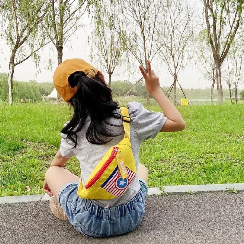 Pretty girl's fanny pack