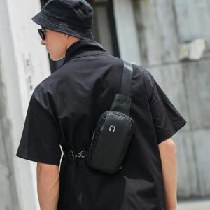 Men's crossbody fanny pack