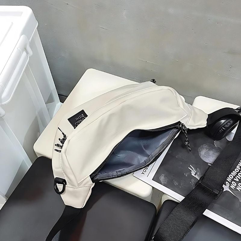 Durable men's white fanny pack