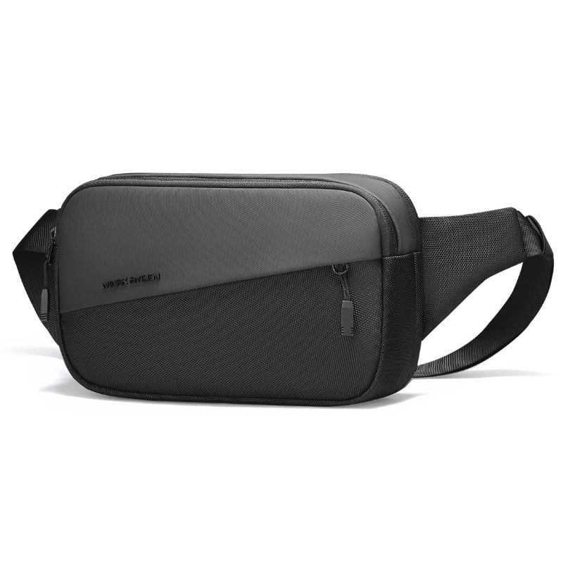 Men's fanny pack look