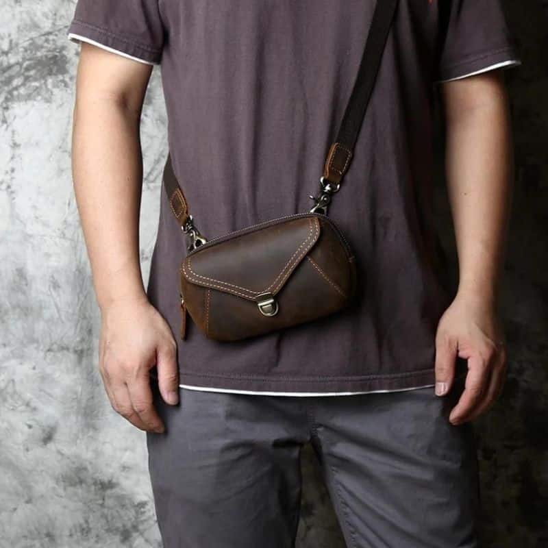 Retro men's fanny pack