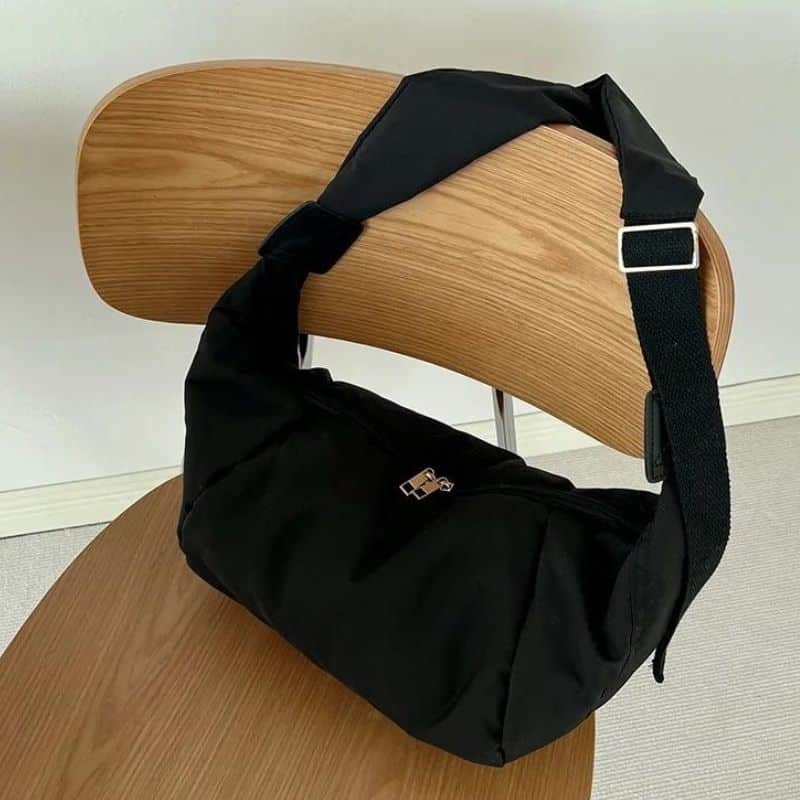 women's oversized fanny pack design