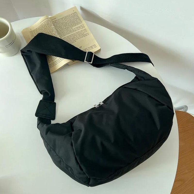 Stylish women's oversized fanny pack