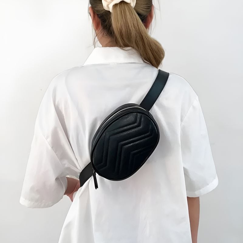 Pretty women's round fanny pack