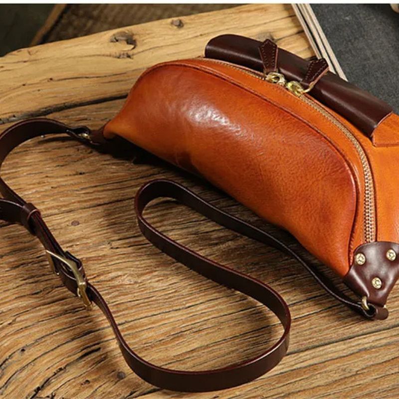 Chic women's luxury fanny pack