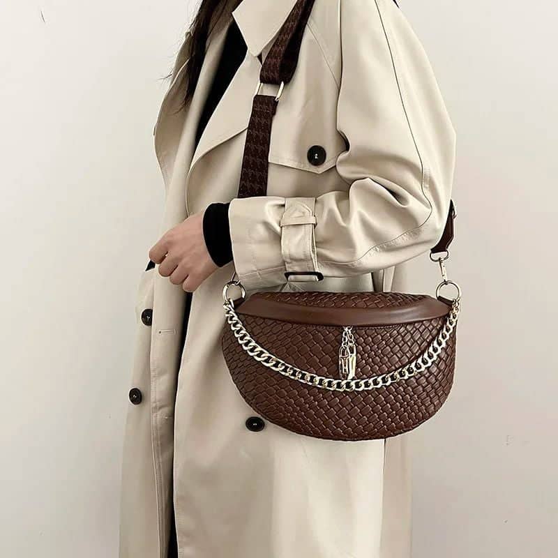 Leather fanny pack with shoulder braid